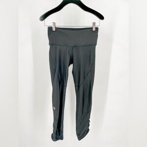 Under Armour black long leggings